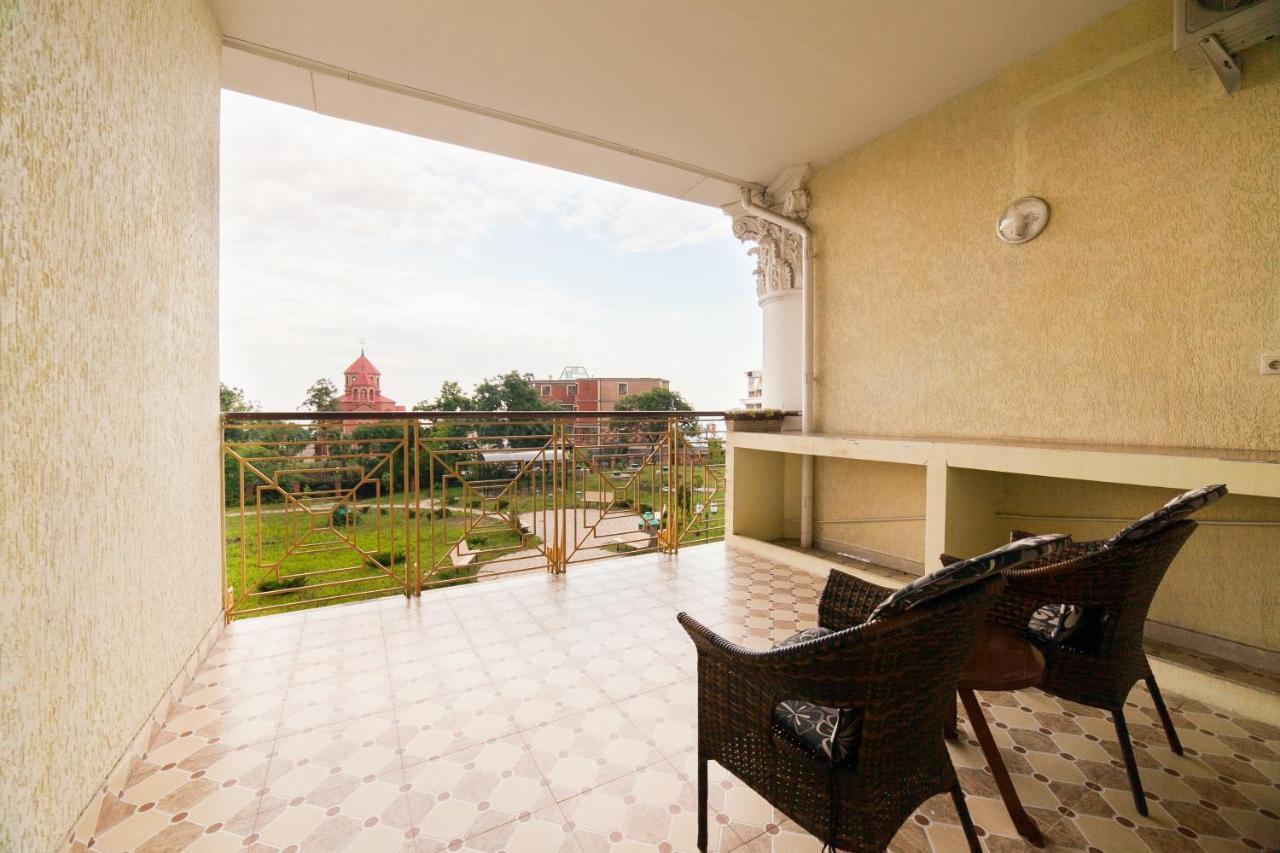 Arcadijskiy Palace Odessa Buitenkant foto
